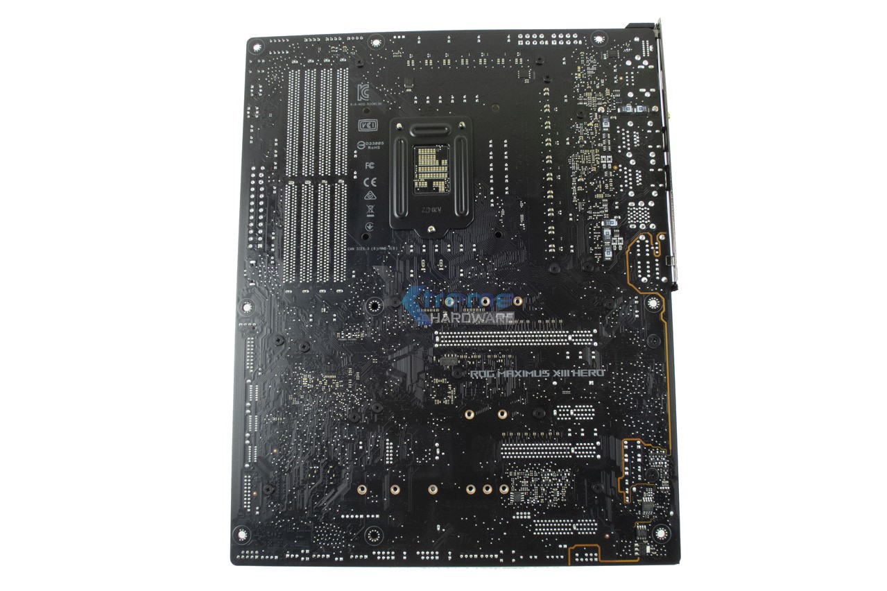 ASUS ROG MAXIMUS XIII HERO 23 fdde0